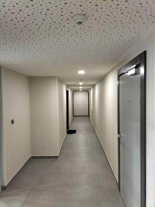 Appartement F2 De Haut Standing En Hypercentre Avec Jardin Prive A 270 M De La Gare De Mantes ! Kültér fotó